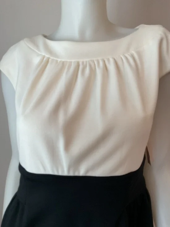 Dressbarn Two-Tone  Dress - Picture 3 of 8